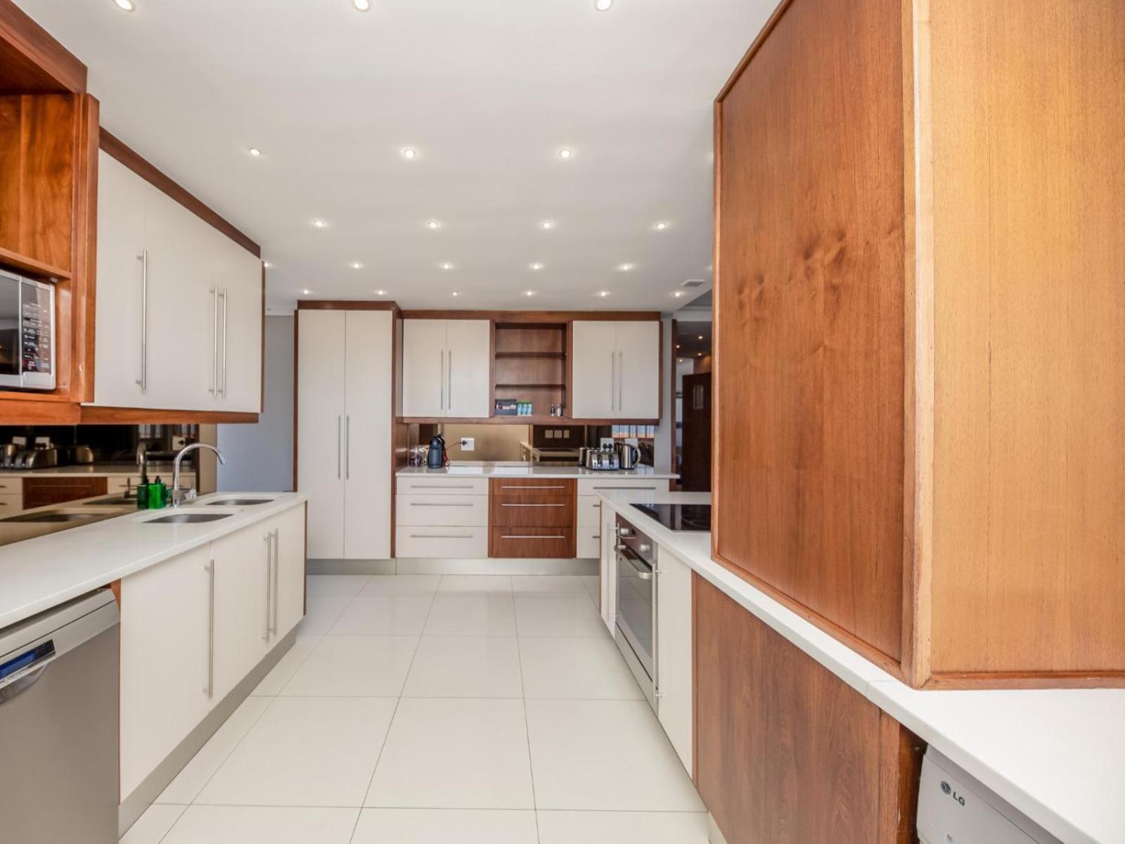 Infinity Self Catering Apartments Bloubergstrand Ruang foto