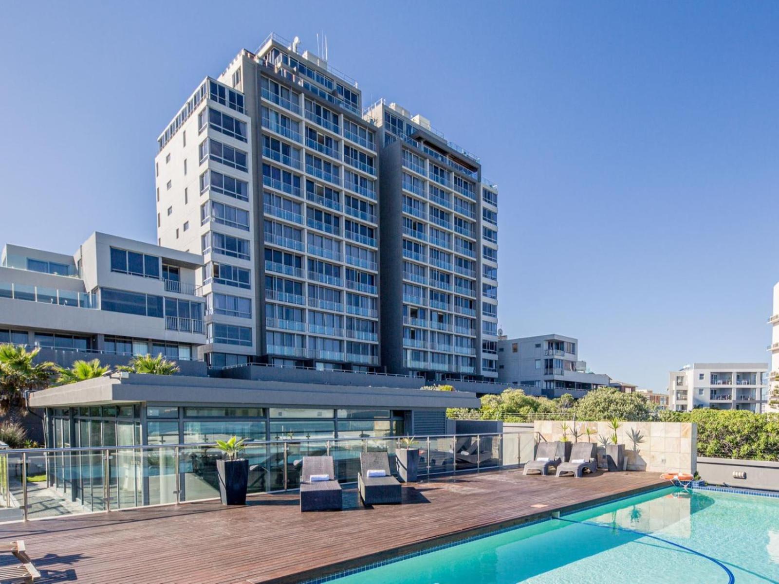 Infinity Self Catering Apartments Bloubergstrand Bagian luar foto